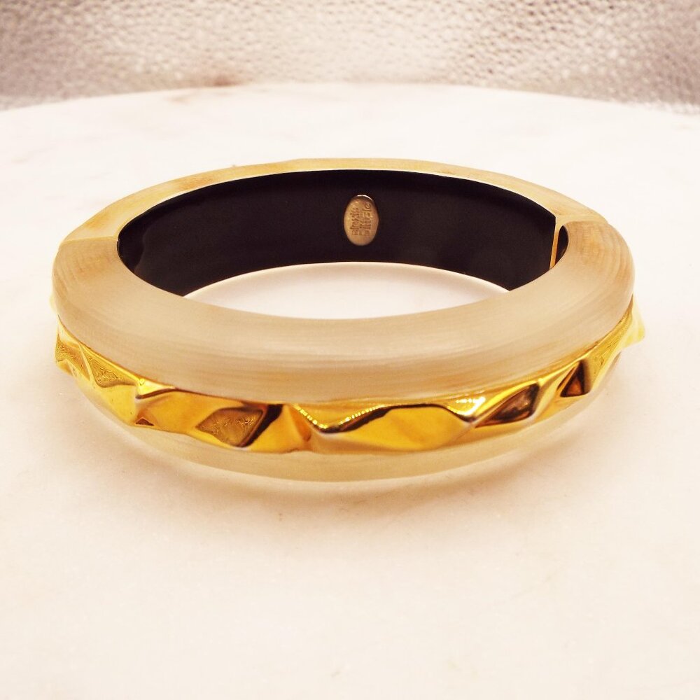 ALEXIS BITTAR FROSTED PALE LEMON LUCITE CUBIC GOLDEN CLAMPER BRACELET 29 - Picture 3 of 5